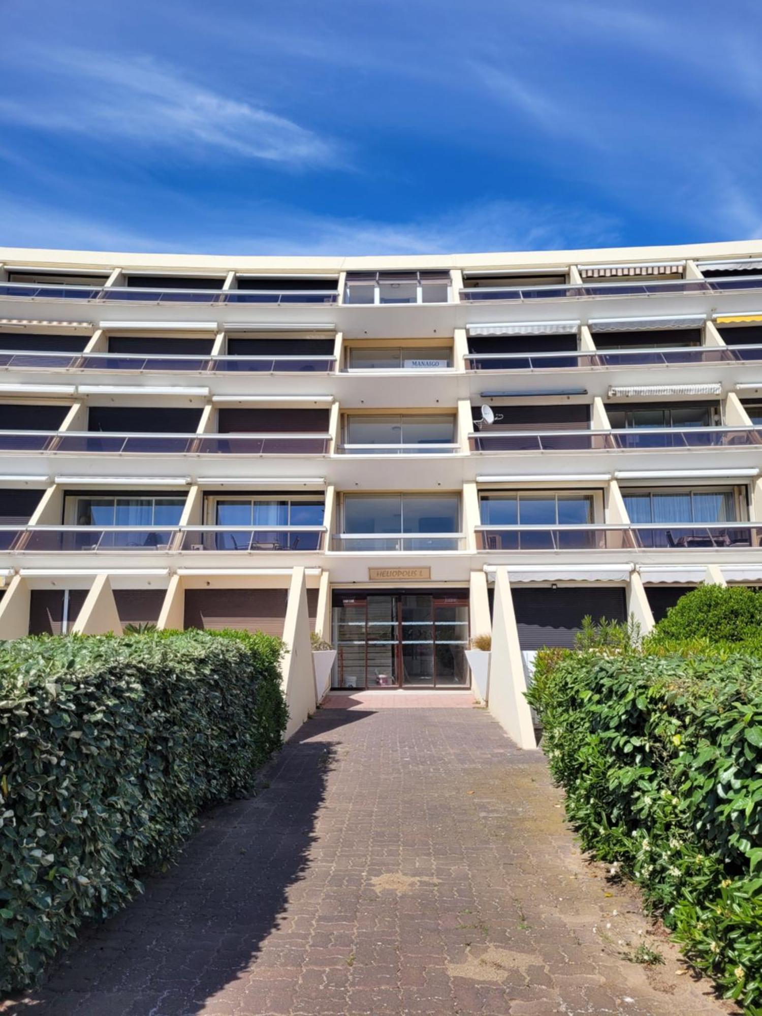 Apartment Avec Terrasse Heliopolis Agde